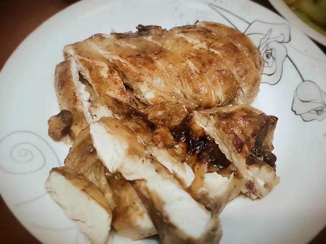 健身厨男版：香煎滑嫩鸡胸肉，全网最流行的鸡胸吃法！