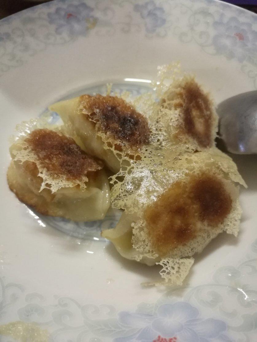 剩饺子速冻饺子变锅贴（冰花版）