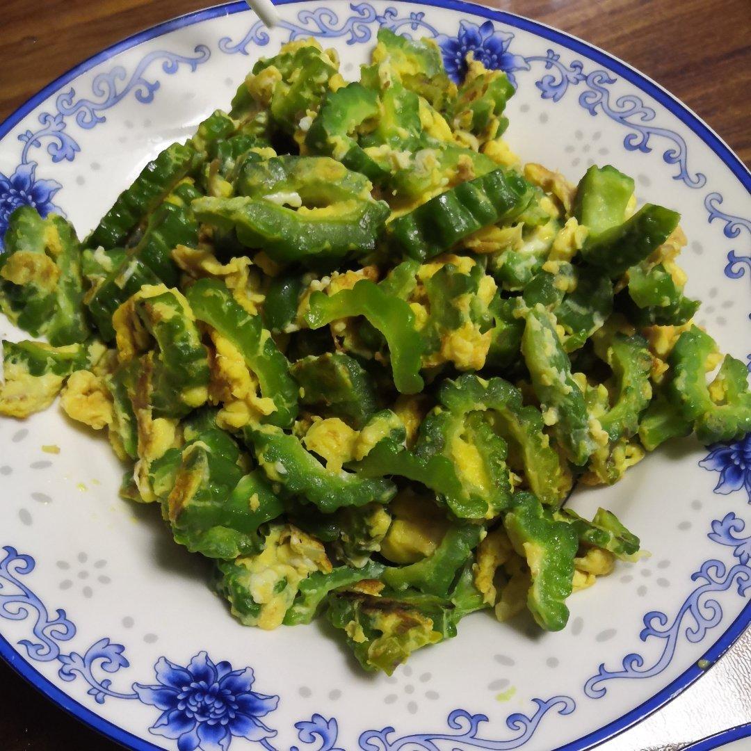 不苦的苦瓜炒蛋
