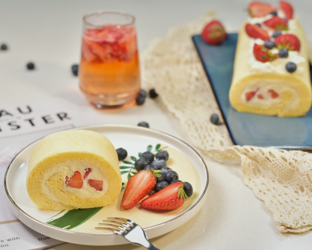 温柔系🌸草莓奶油蛋糕卷#风炉出品的做法