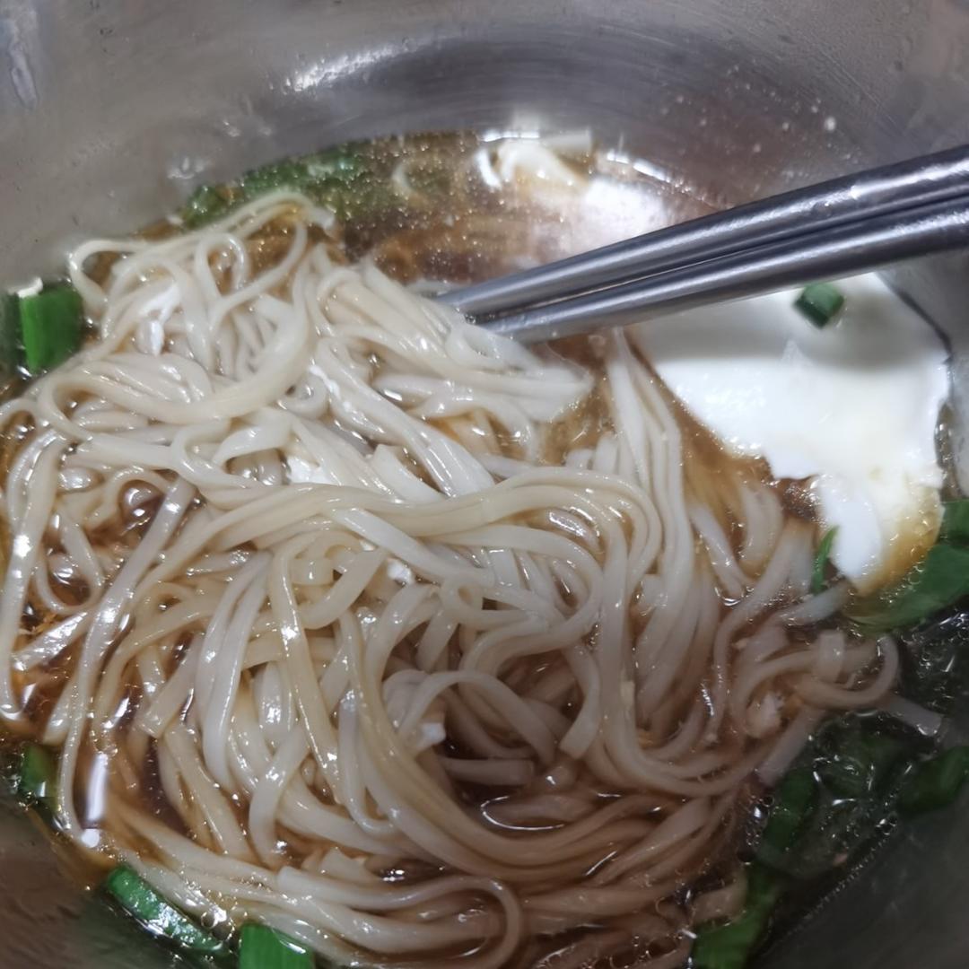 唐璜啊做的清汤挂面香而不腻方便快捷