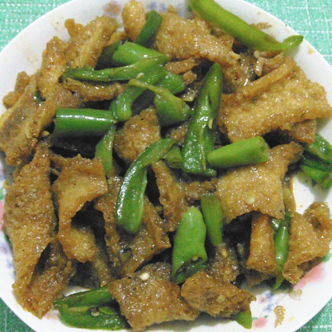 爆炒肉皮