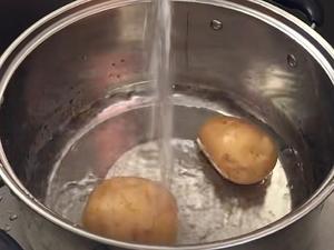 黑椒土豆泥的做法 步骤1