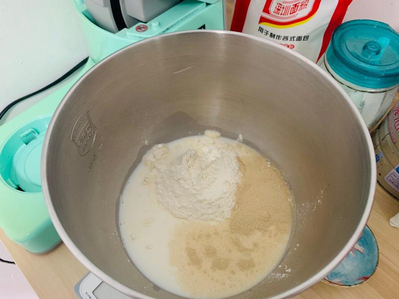 纯奶手撕吐司的做法 步骤1