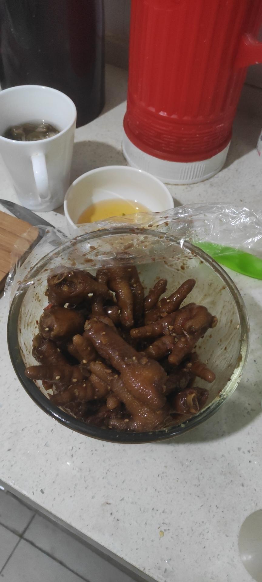 卖了十几年鸡爪的阿姨教我做的蒜香鸡爪