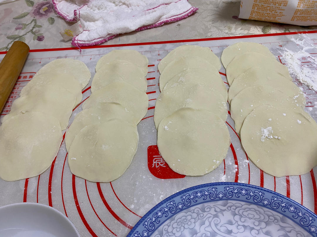 【免揉】皮薄筋道冻后不破的饺子皮