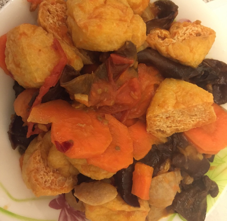 番茄白菜炖豆腐泡