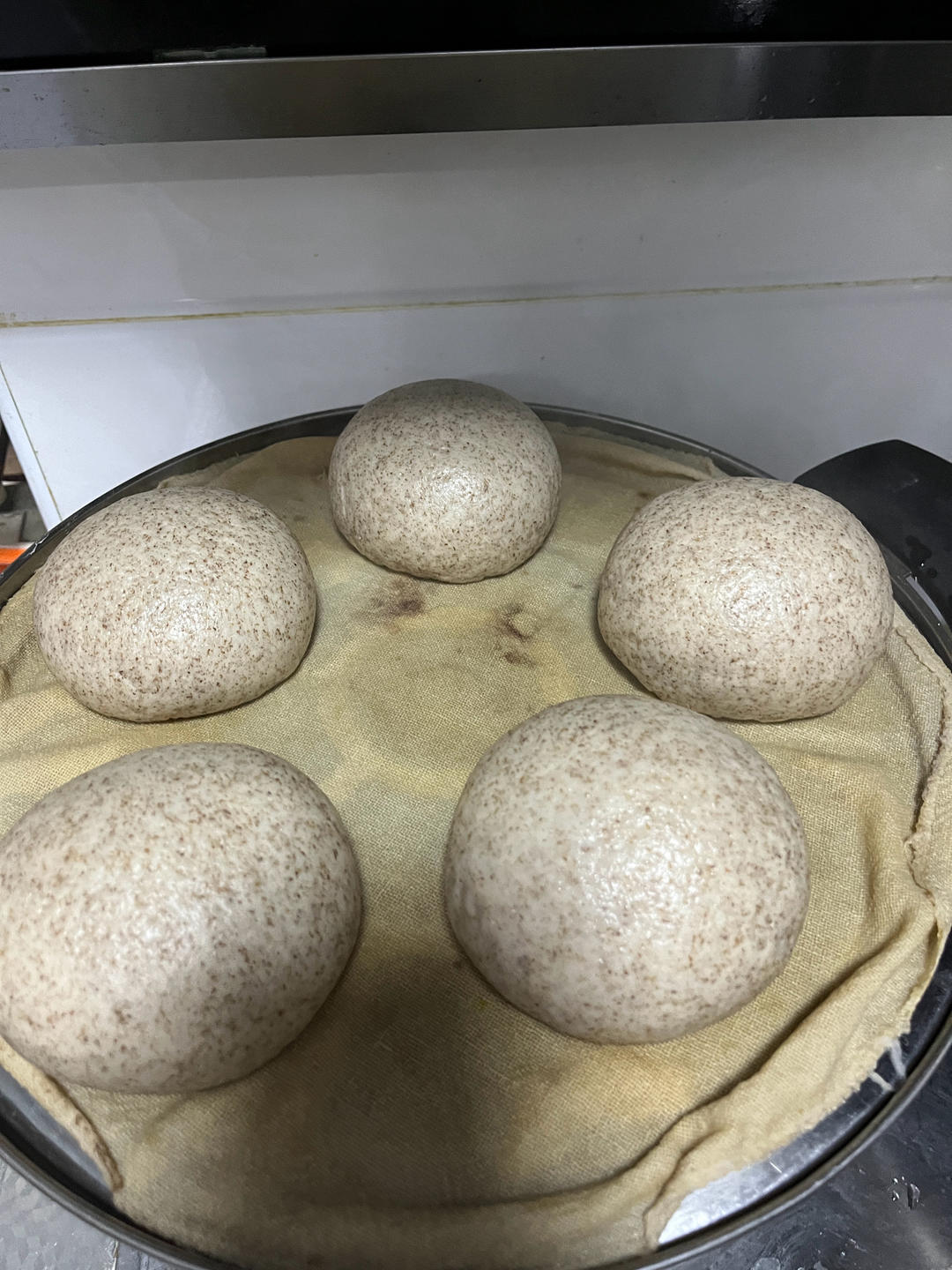 无油无糖松软的全麦馒头
