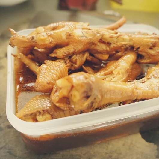 卤鸡脚