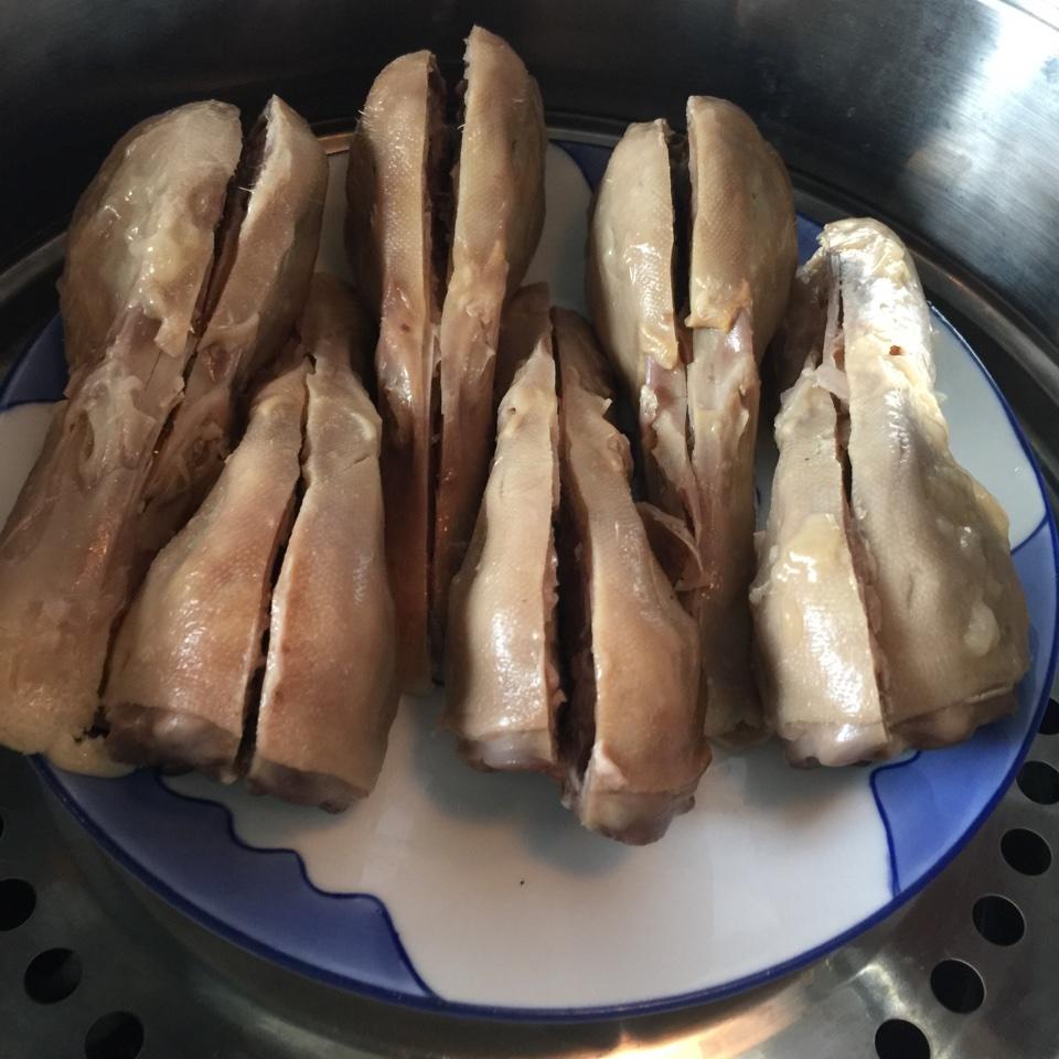 卤鸭头