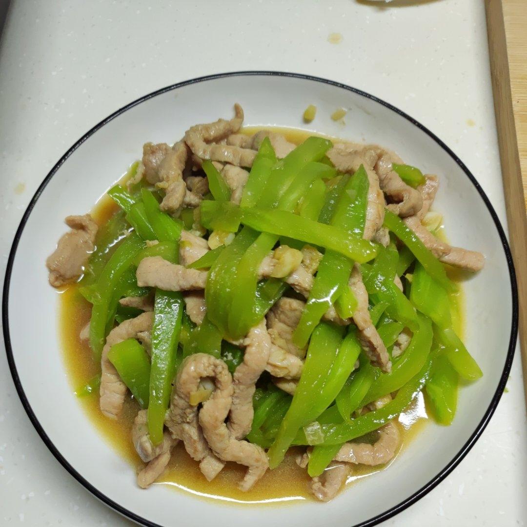 清爽解腻巨下饭的莴笋炒肉丝！