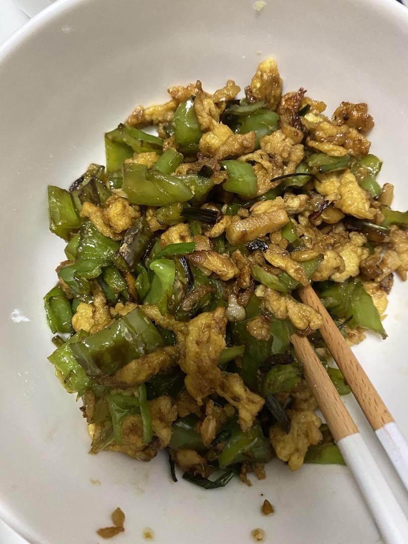 厨师长教你：“青椒炒鸡蛋”的家常做法 ,非常下饭