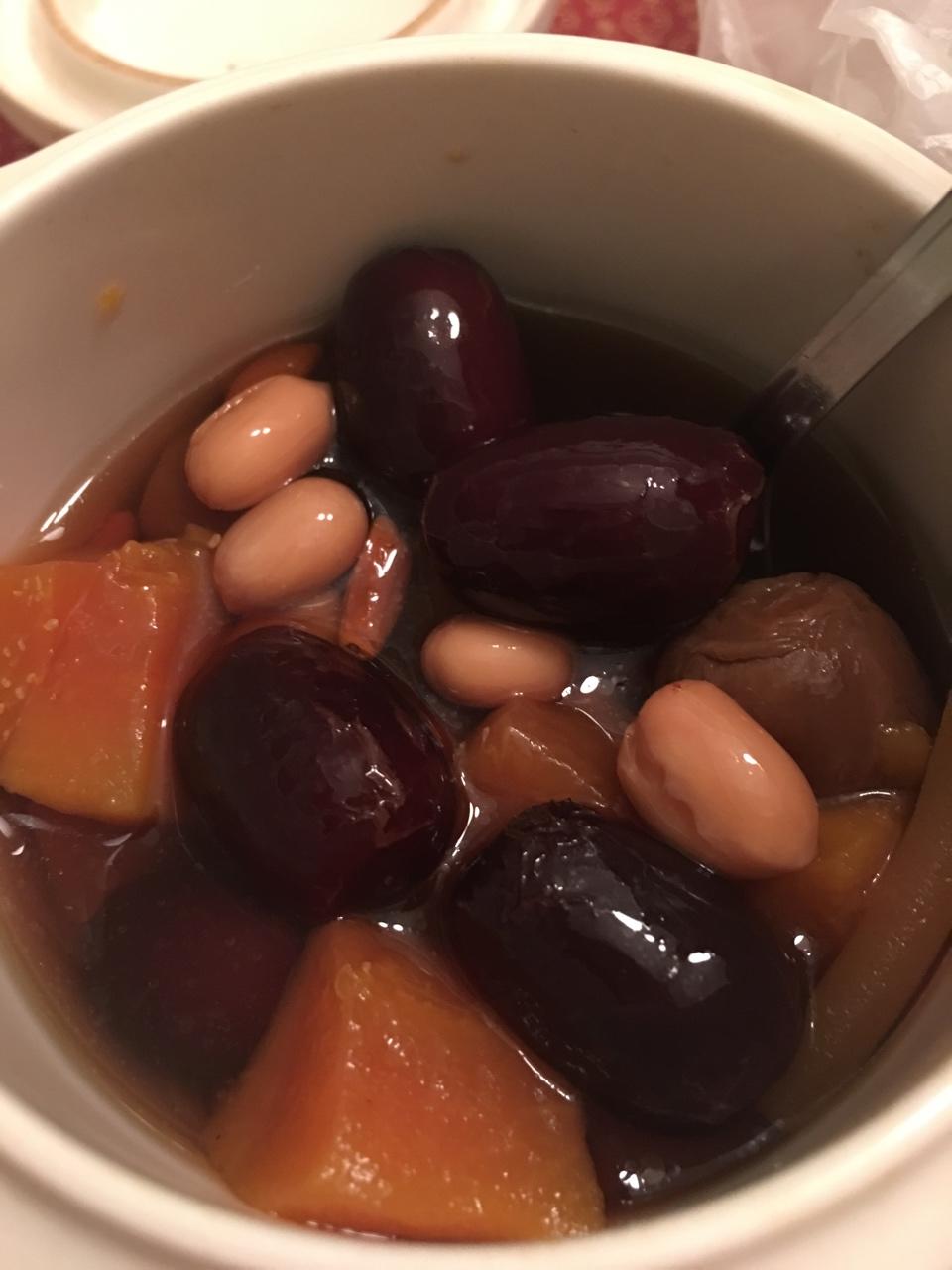 lavaleung做的下奶神汤(木瓜花生炖大枣)亲证月子催奶利器