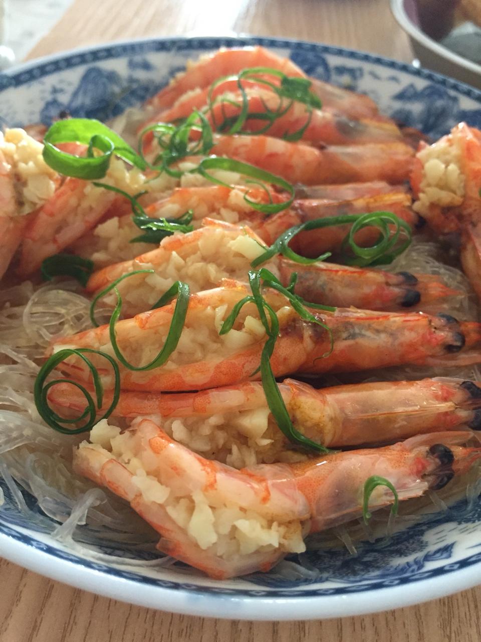蒜蓉粉丝蒸大虾