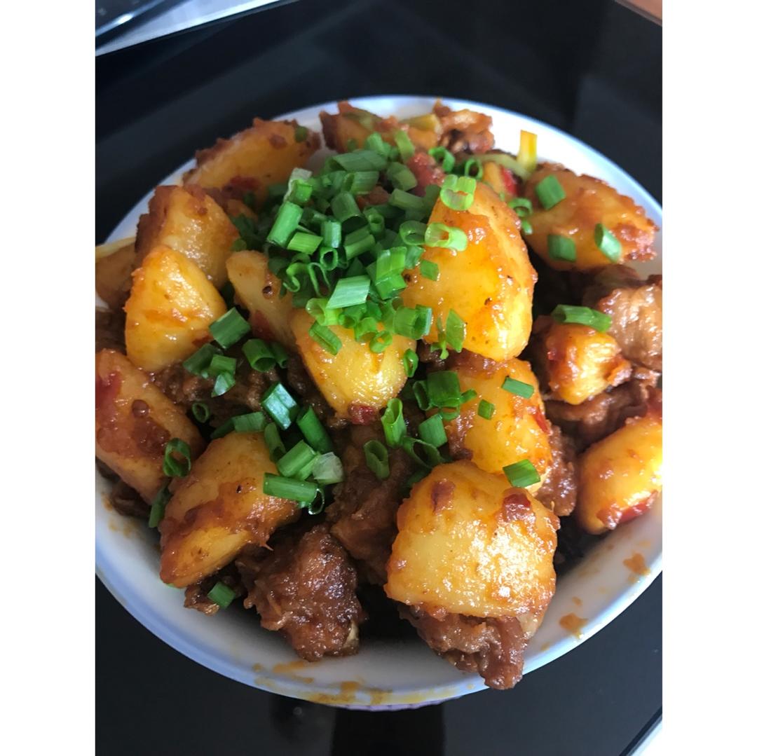 川味土豆烧排骨