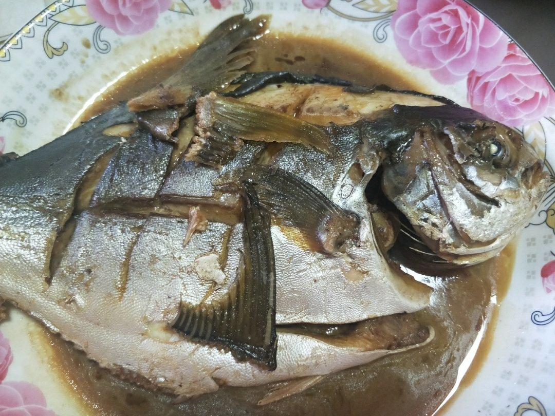 红烧金鲳鱼