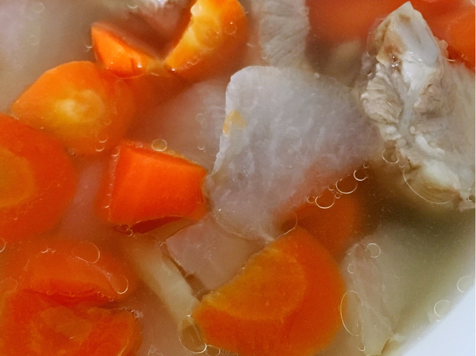 萝卜排骨汤的做法