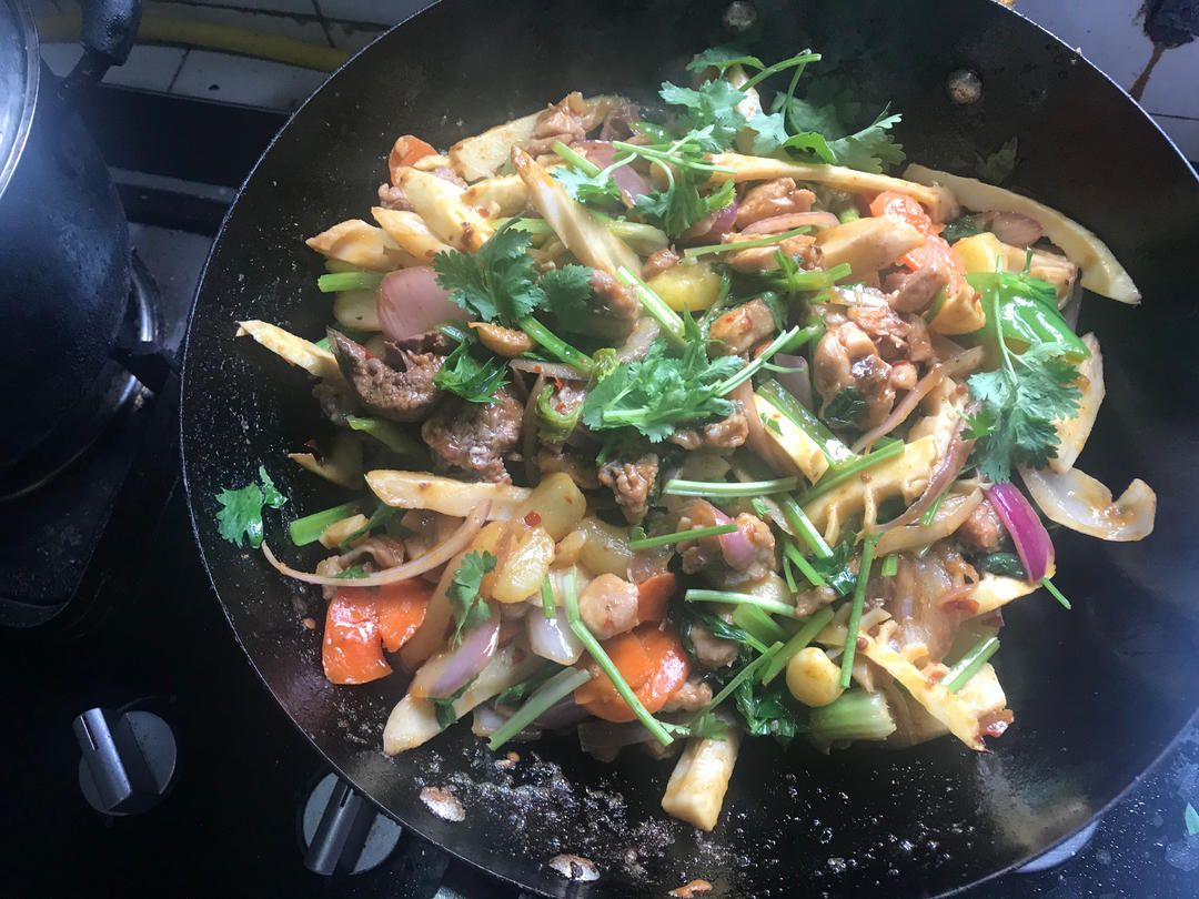 麻辣干锅兔
