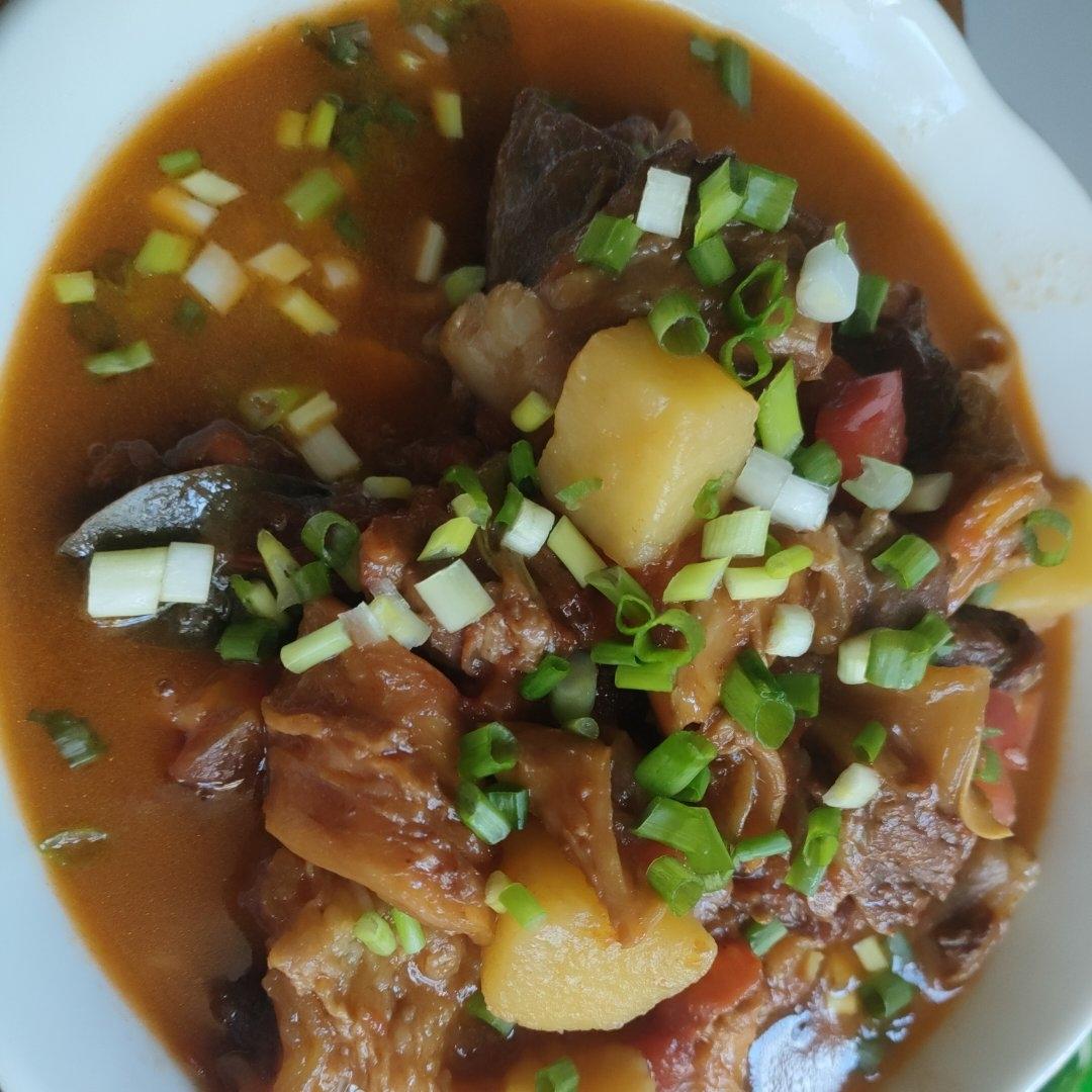 金牌🥇西红柿土豆炖牛腩