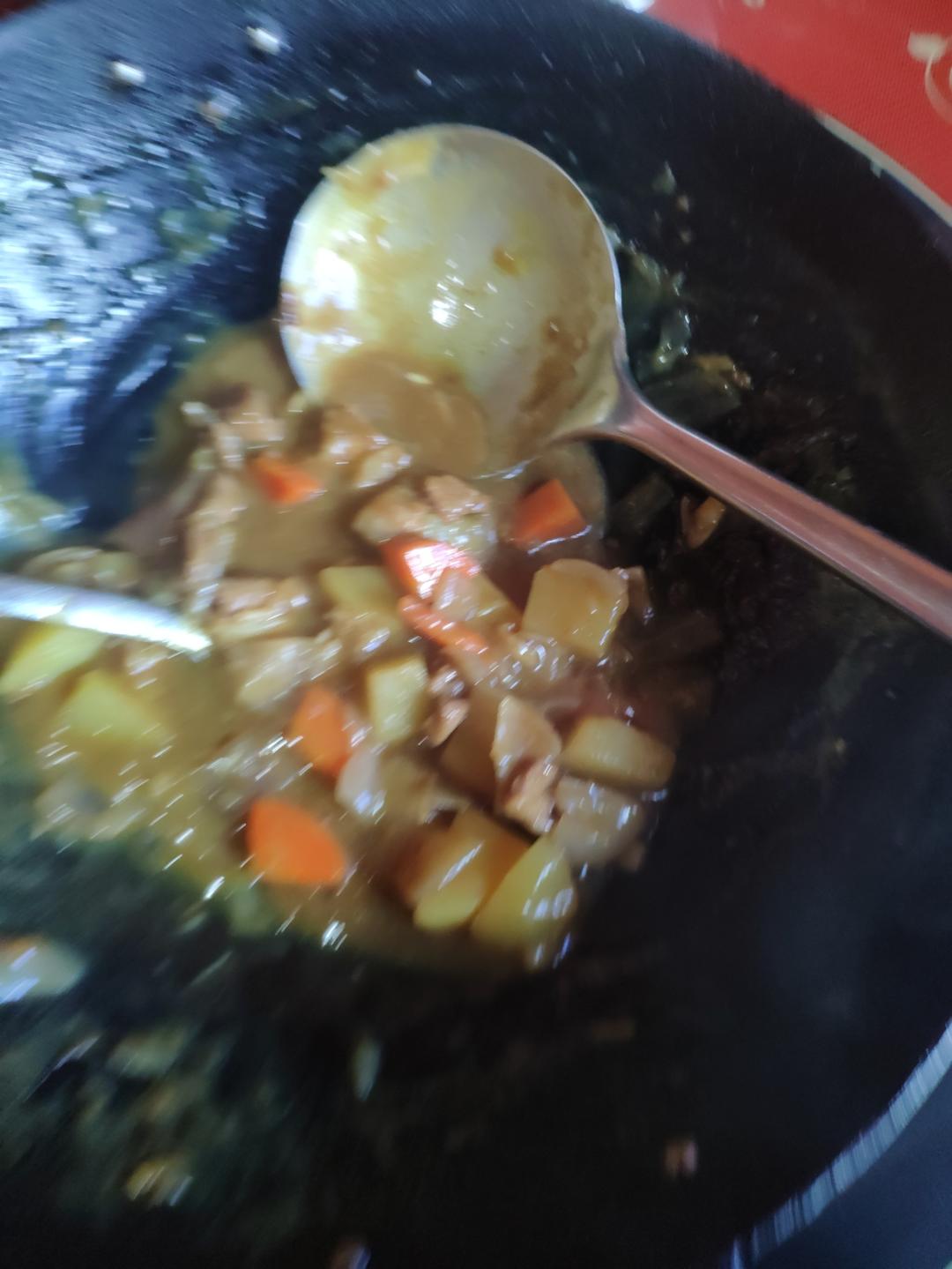 咖喱猪肉土豆