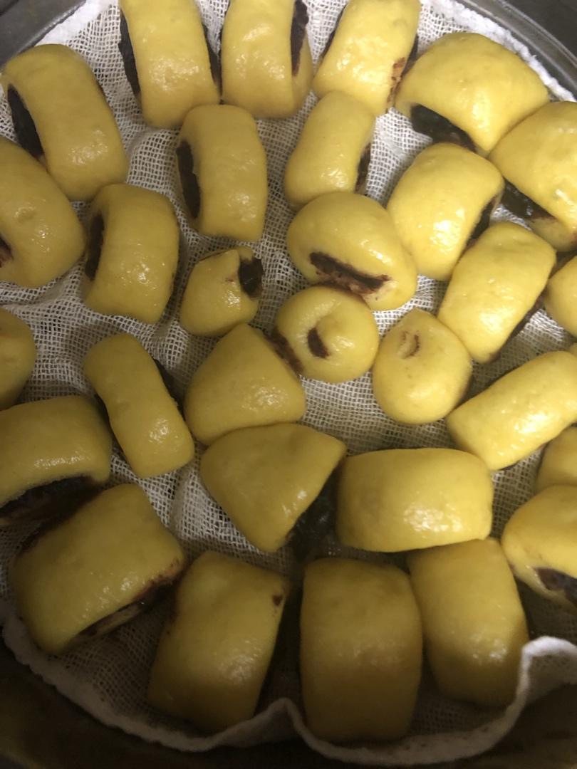 五彩奶香豆沙小馒头