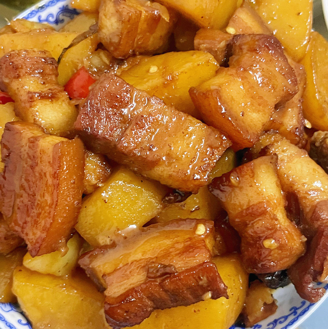 红烧肉炖土豆（丝毫不腻）