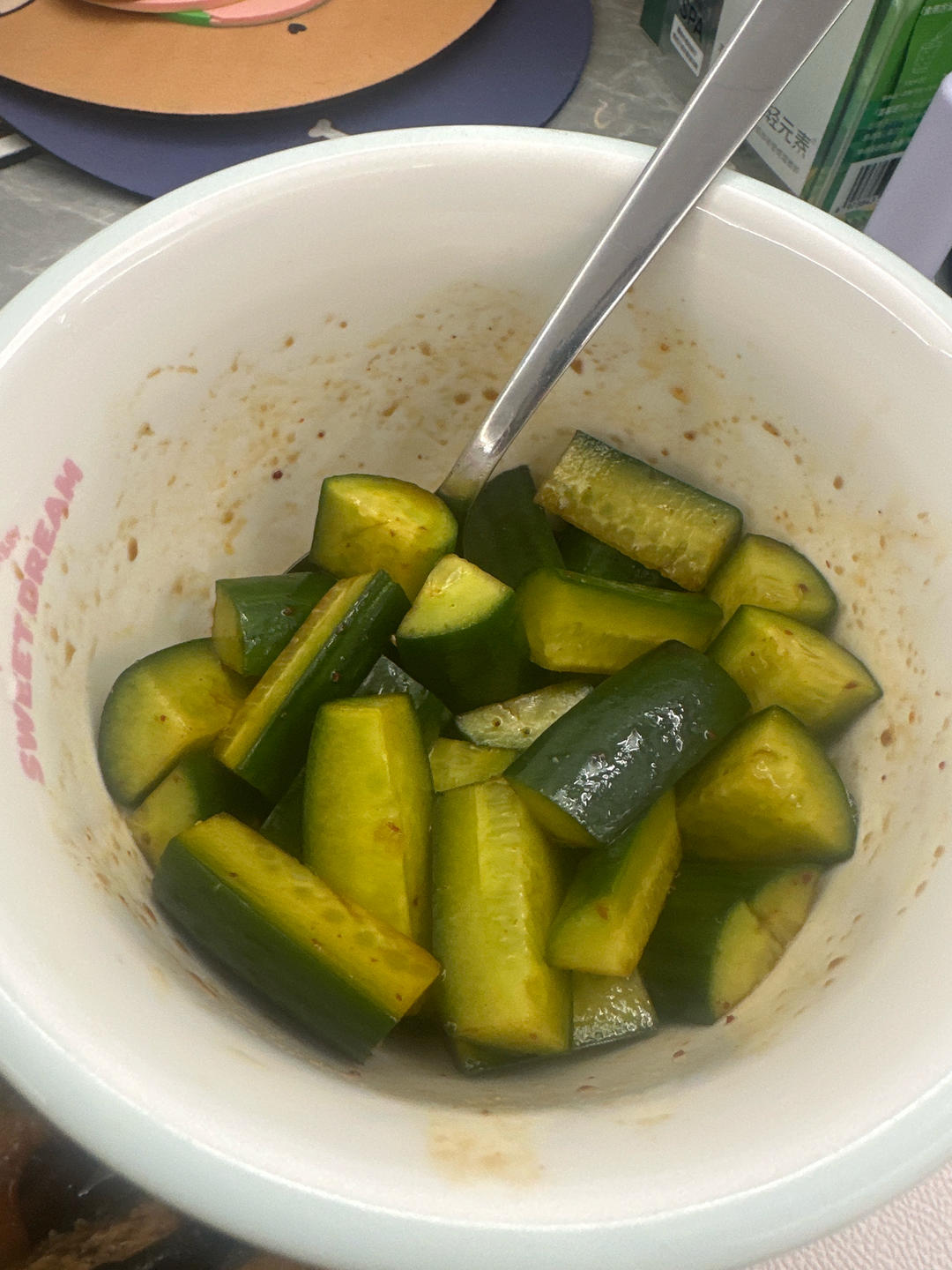 夏季简单快速凉拌黄瓜