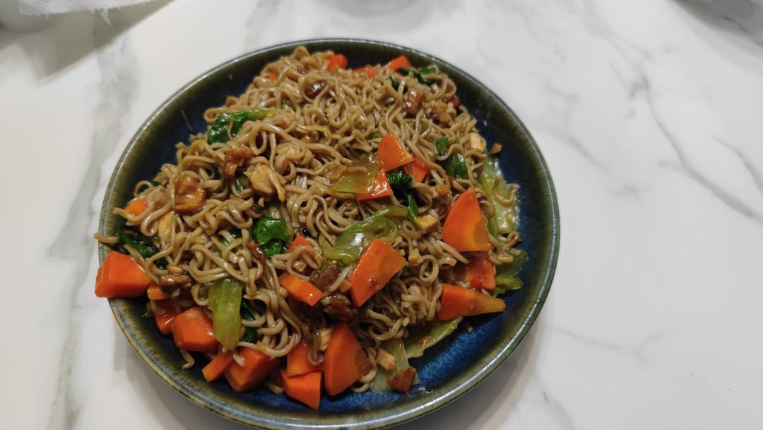 真想让你们尝尝这碗肉酱拌面🍜太香太香了