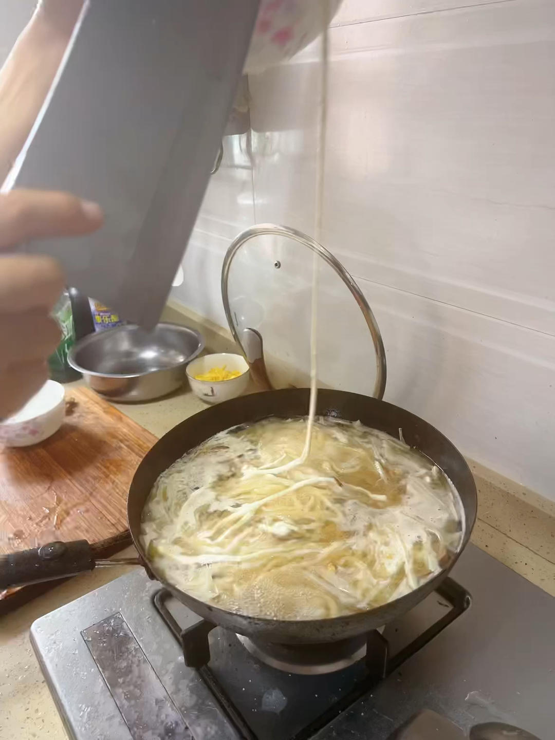 纯奶手撕吐司的做法 步骤1