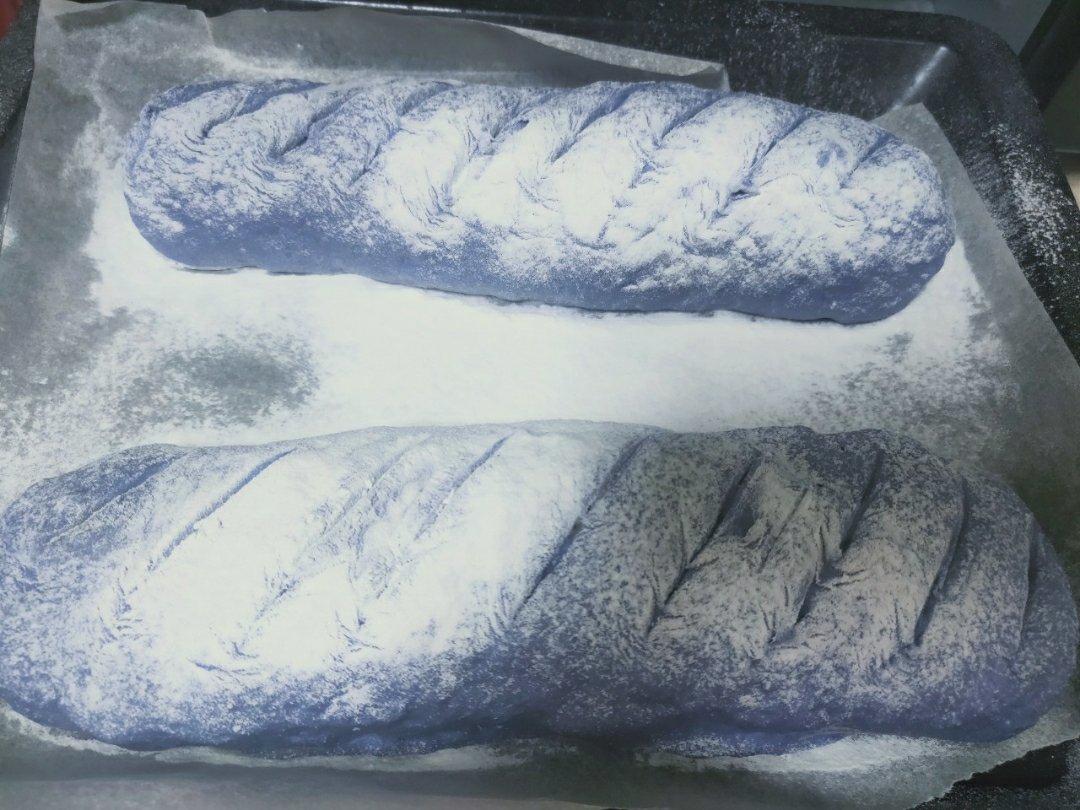 星空坚果麻薯欧包（蝶豆花版）