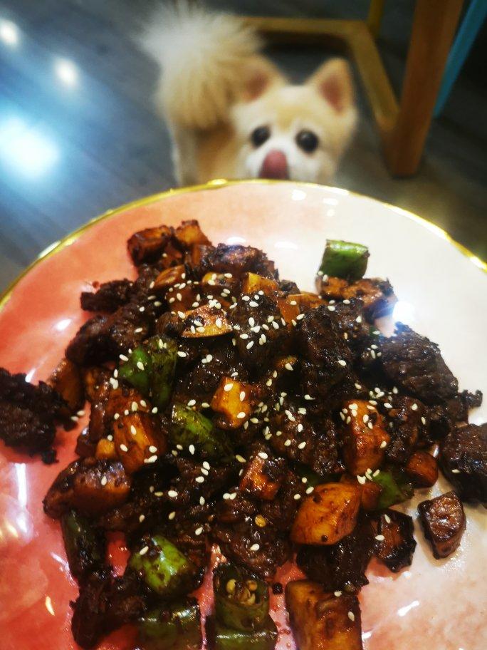 黑椒杏鲍菇牛肉粒