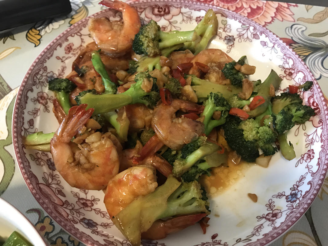 低脂低卡减脂餐～黑椒虾仁西兰花