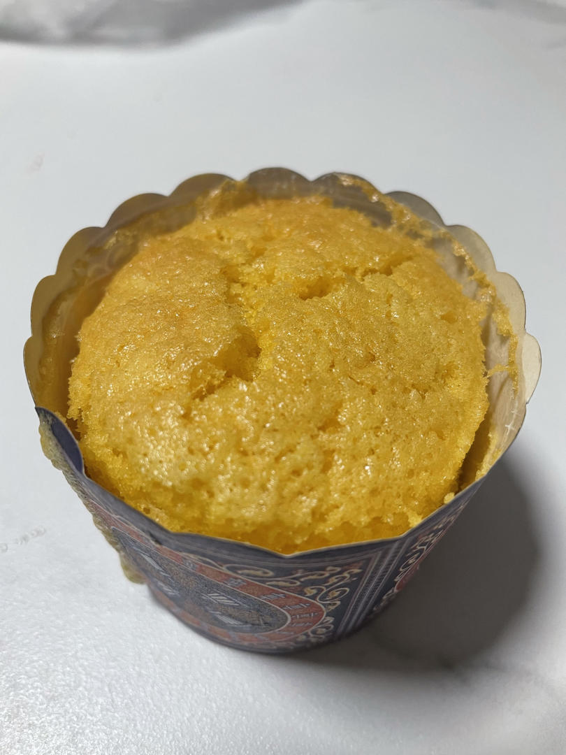 不会回缩的纸杯蛋糕