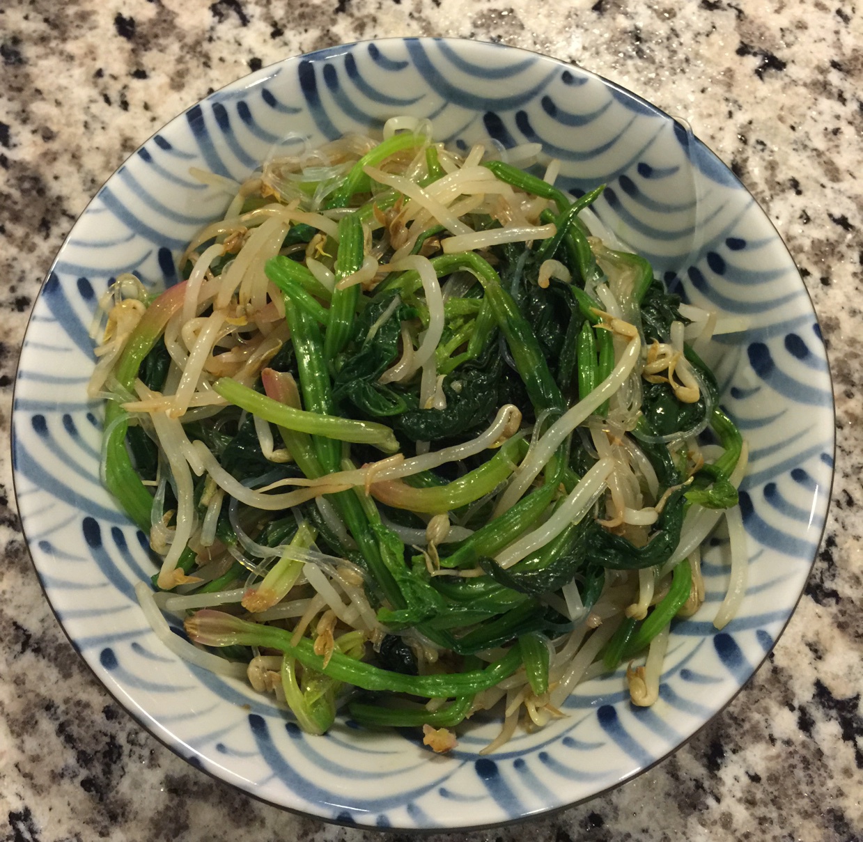 豆芽菠菜拌粉丝