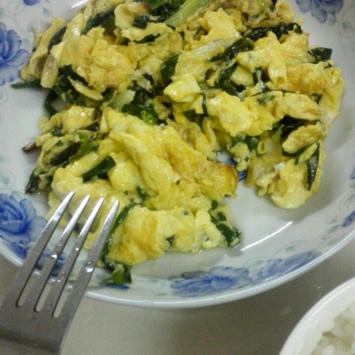 鸡蛋炒葱