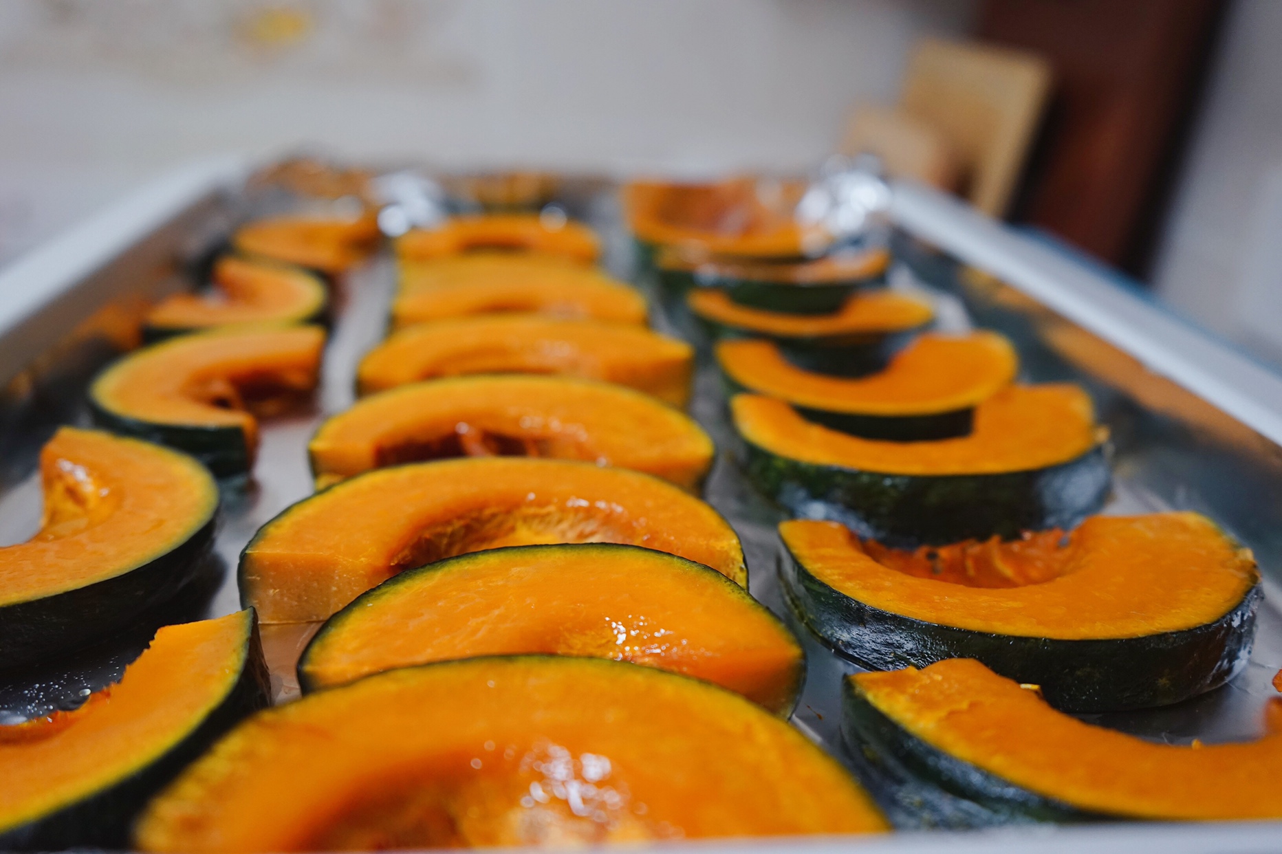 暖暖的秋：蜂蜜烤南瓜的做法 步骤2