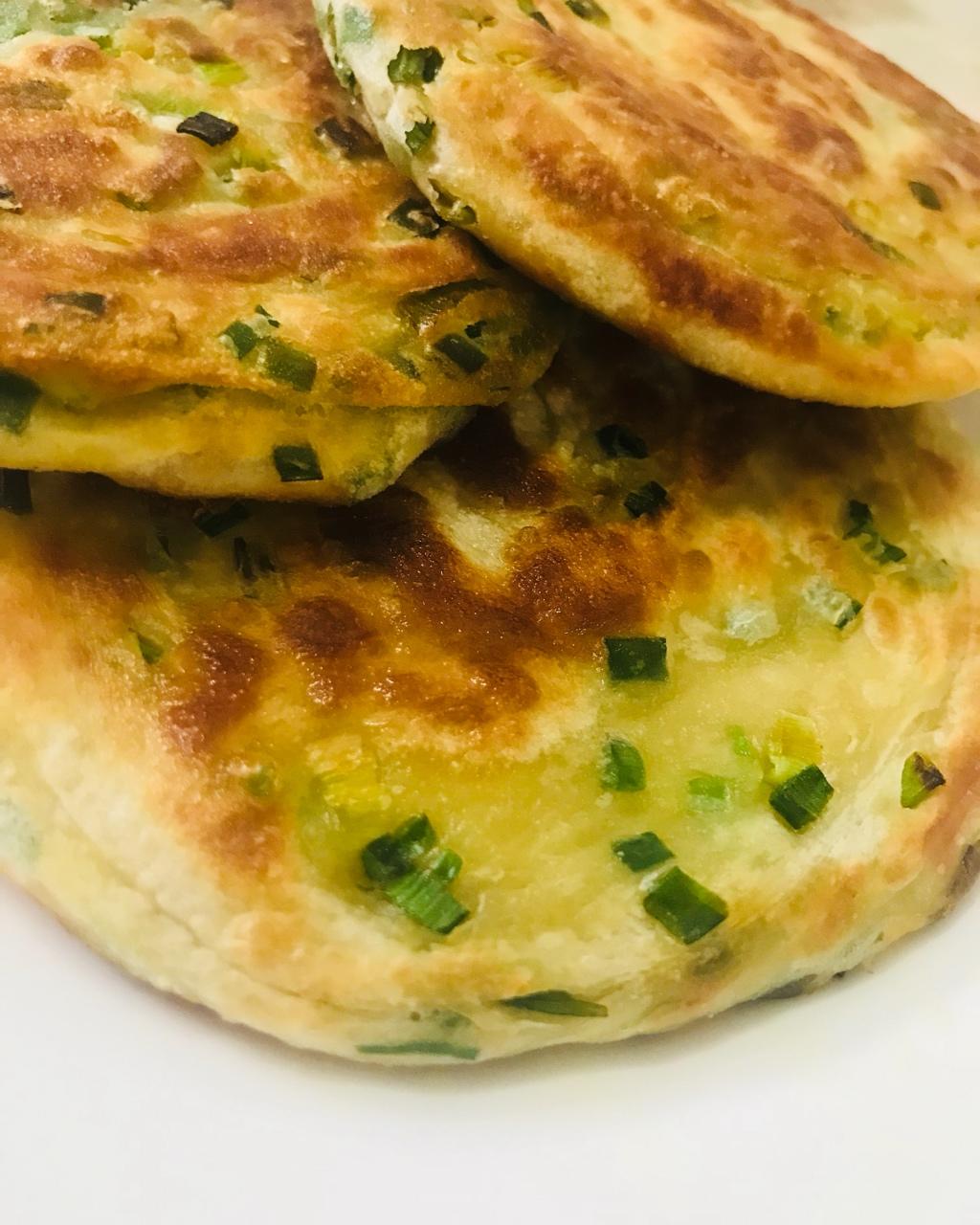 堂妈教你做飘香葱油饼