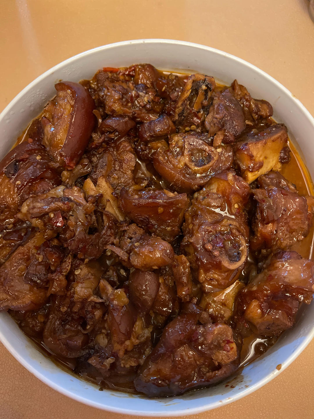 美味的家常菜：红烧猪蹄
