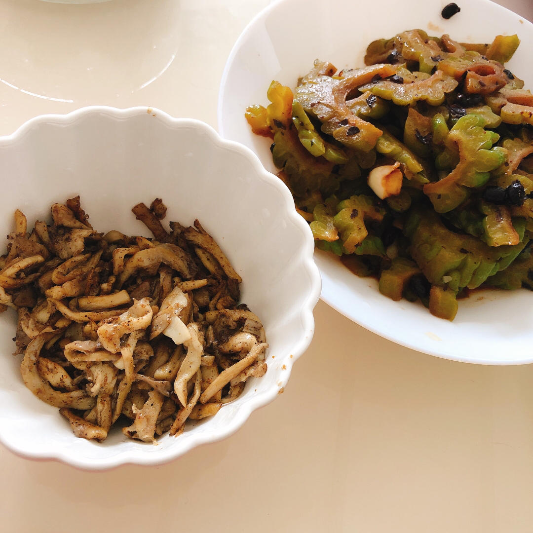 干煸平菇（有肉的味道）