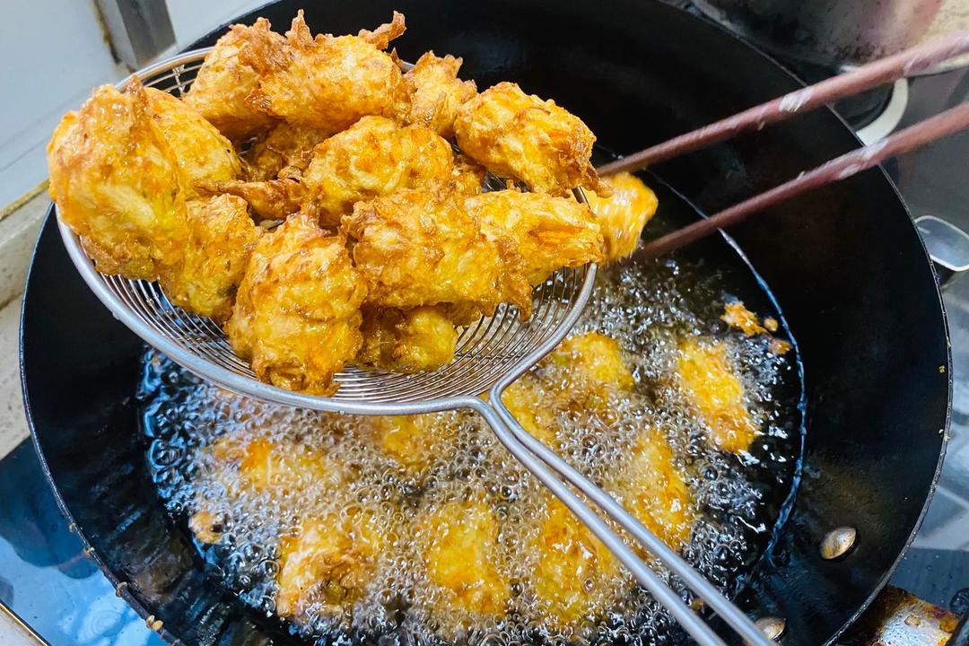 外酥里嫩的萝卜丸子