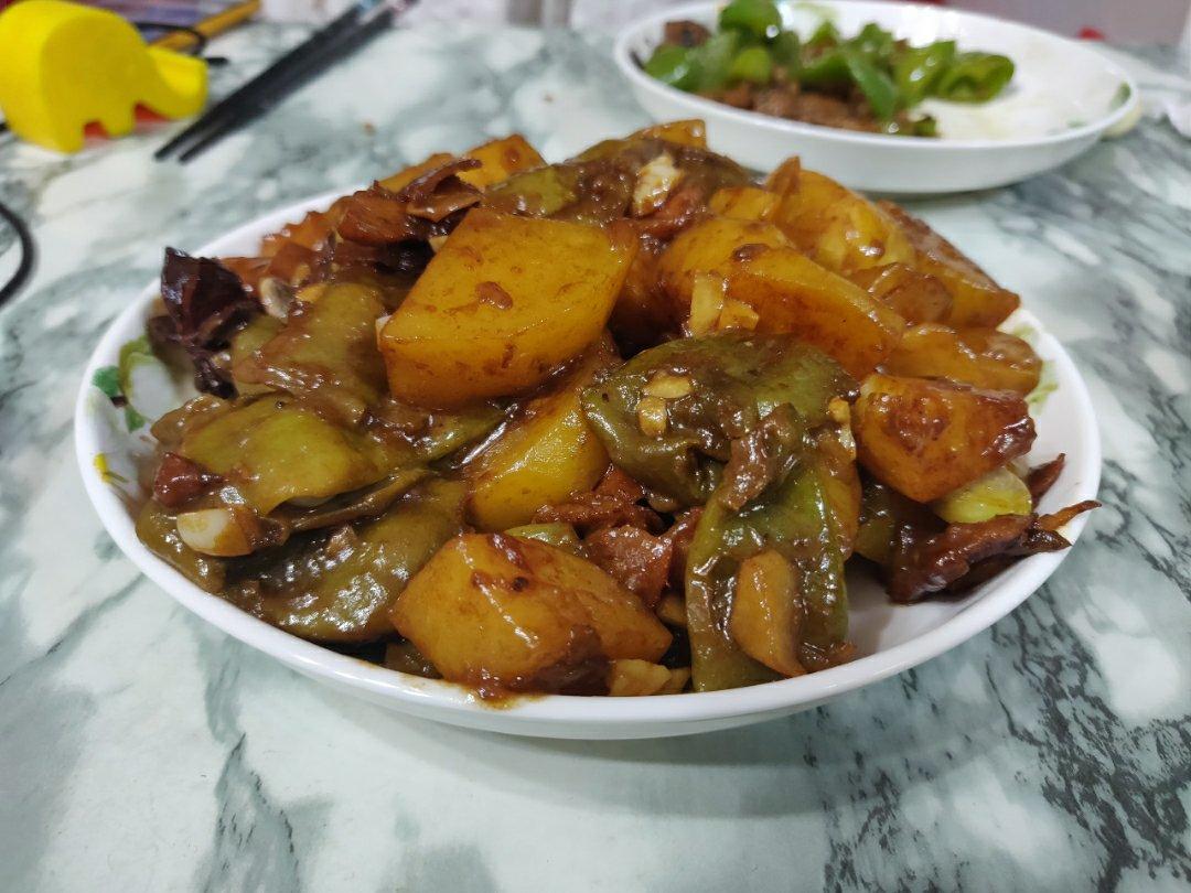土豆豆角炖肉