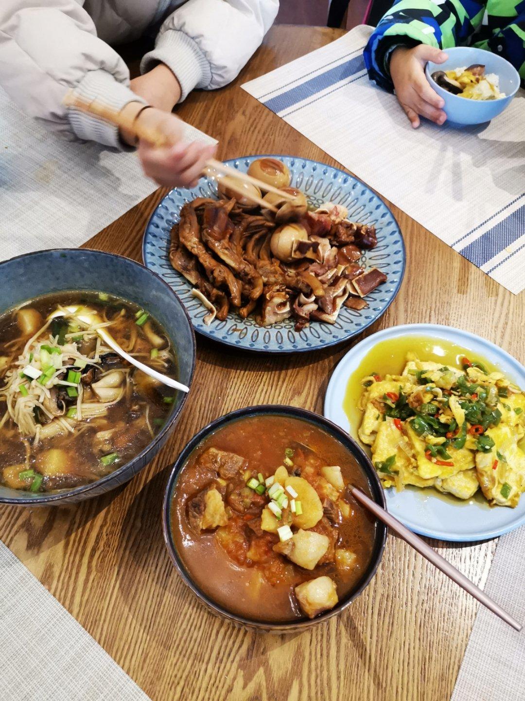 番茄土豆炖牛腩