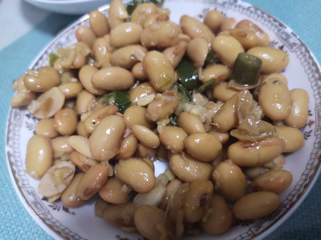 腌辣黄豆