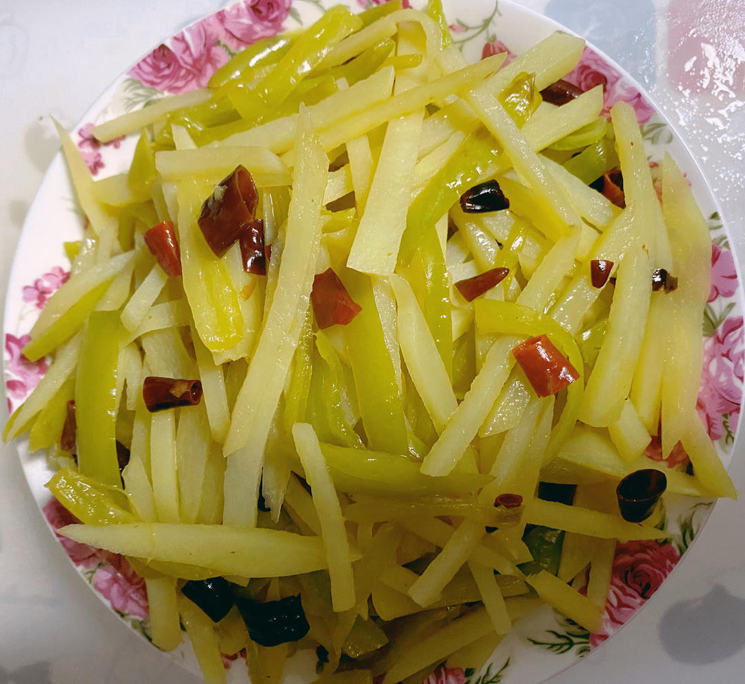 酸辣土豆丝（绝对清脆爽口，比外面卖的好吃，有诀窍！）