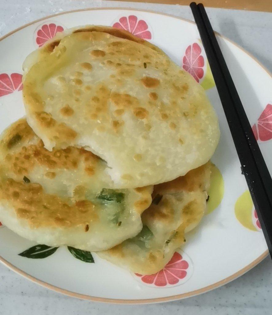 葱花大饼、蓬松柔软又简单的大葱烙饼