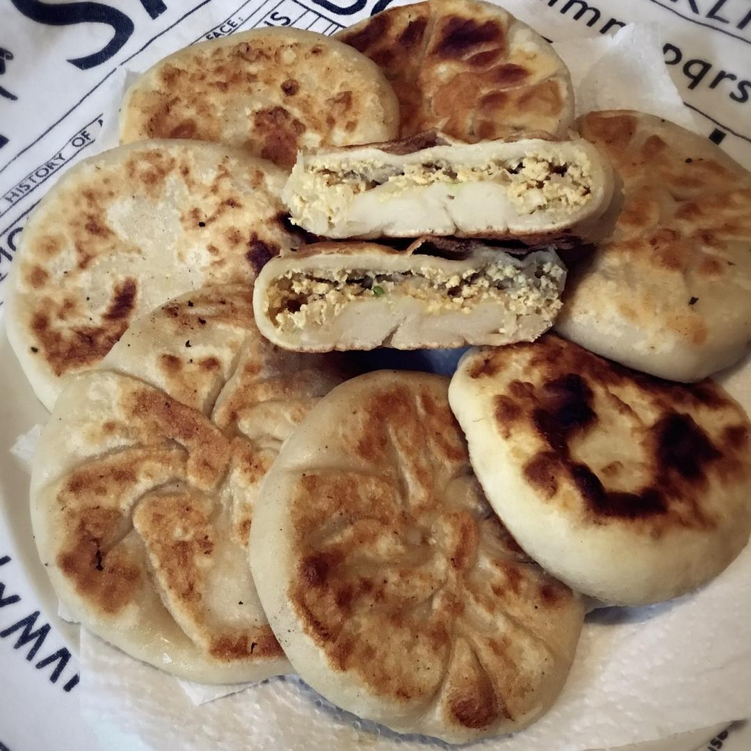 会连续吃八个的萝卜馅饼