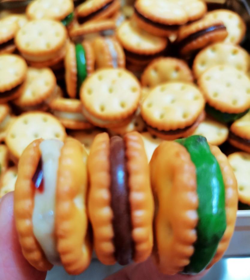 超拉丝-纽扣牛扎饼干（巧克力，抹茶口味）的做法