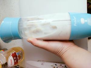 自制助眠香蕉牛奶的做法 步骤3