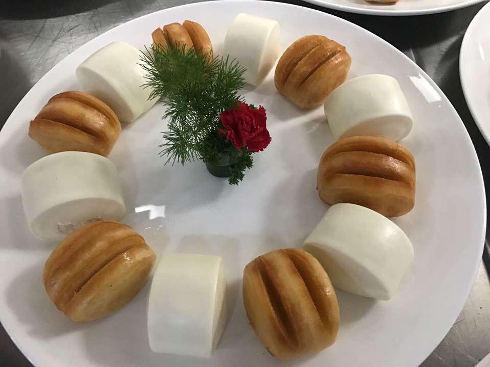 鲜奶红豆包