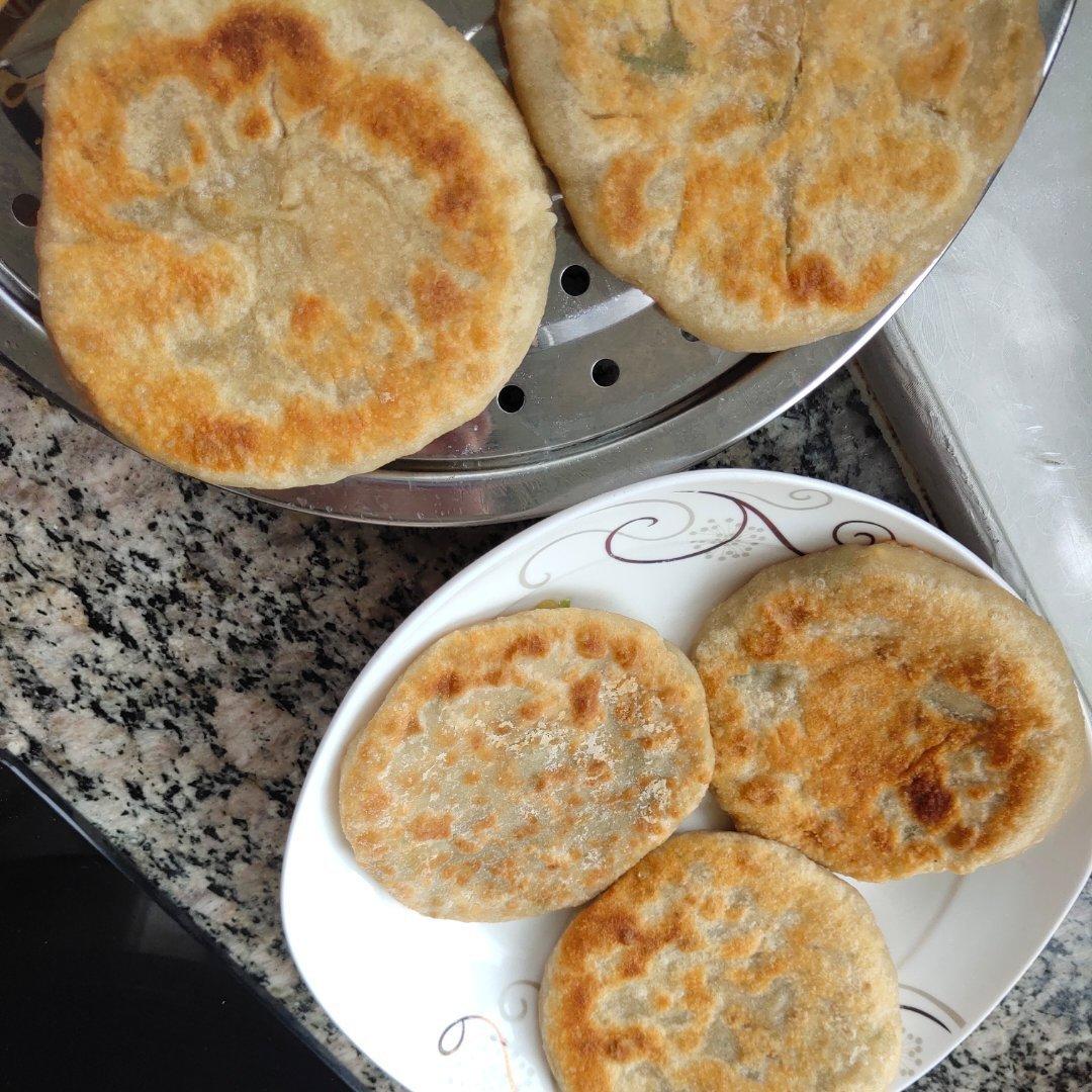 会连续吃八个的萝卜馅饼